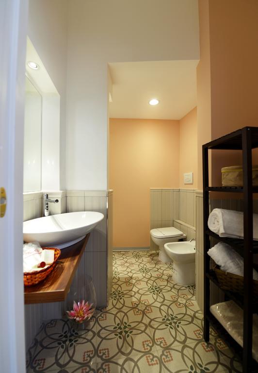 Bed and Breakfast *1*7*4* Via Roma Palermo Zimmer foto